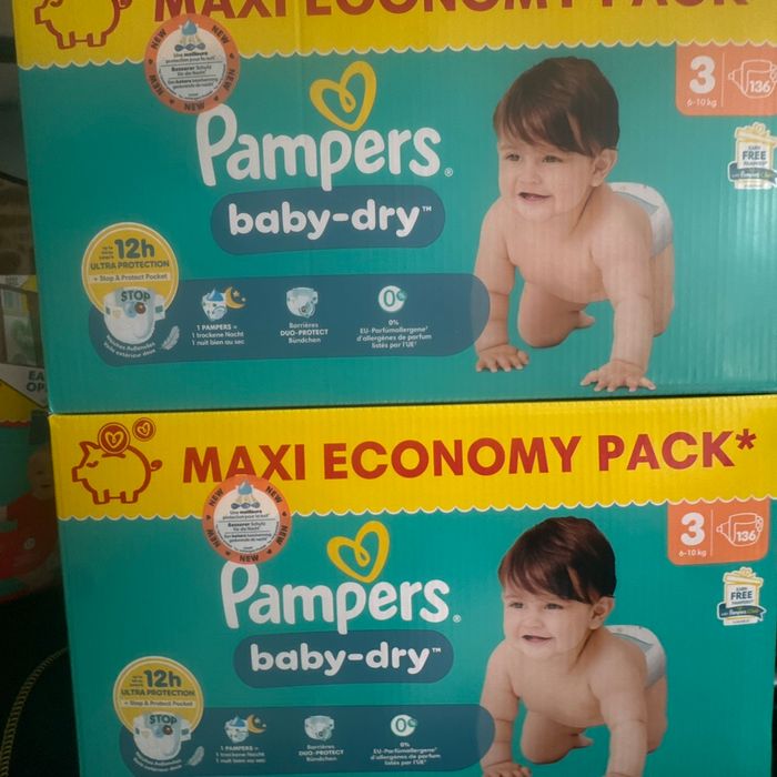 Lot Pampers babyDry taille 3