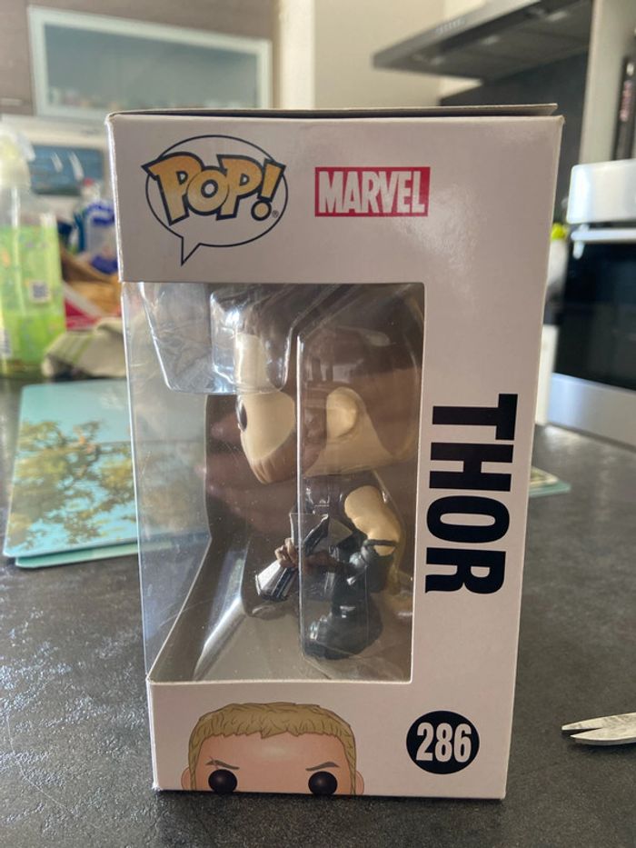 Lot de 2 figurines Pop Avengers - photo numéro 4