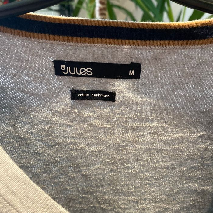 Pull à col V - photo numéro 3