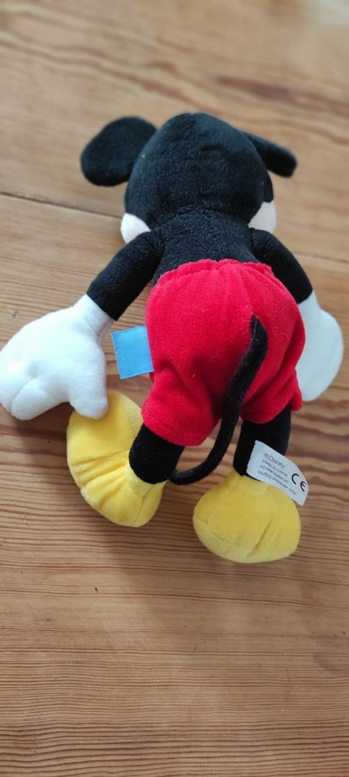 Peluche Mickey (c)Disney - photo numéro 3