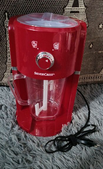Machine à glace slush et (cocktail ou boisson)