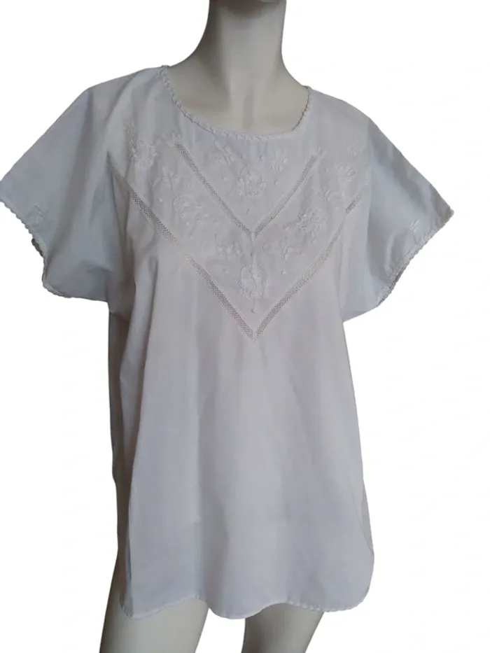 Top blouse brodée broderie dentelle lace shabby chic cottage core country