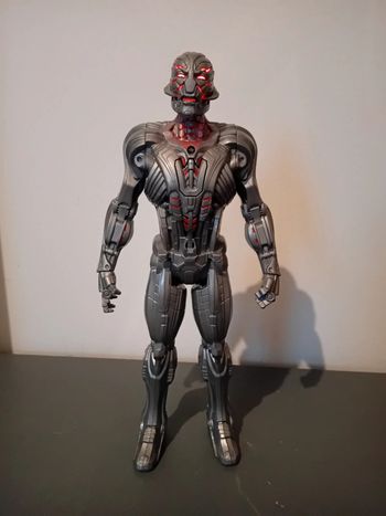 Figurine parlante Ultron tbe