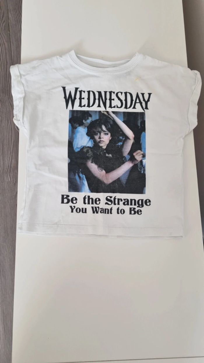 Tee-shirt Mercredi Zara Taille 6/7 ans