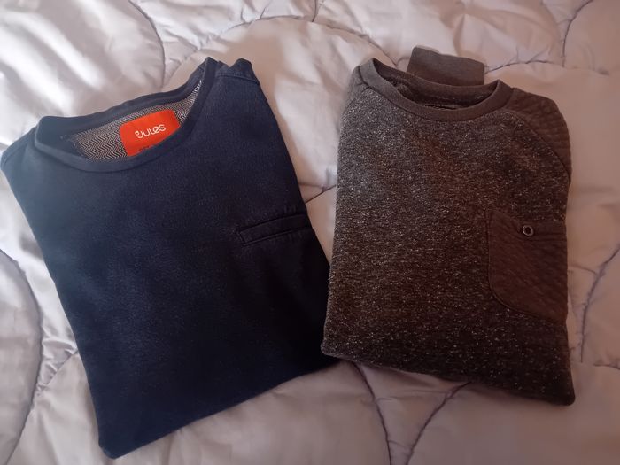 Lot 2 sweats