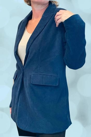 Superbe veste bleu canard en coton côtelé -60%