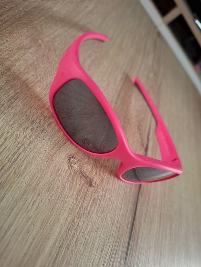 Lunette de soleil fille enfant marque cairn en bon état - photo numéro 4