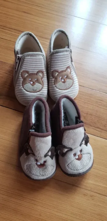 2 paires de chaussons mixte bébé
