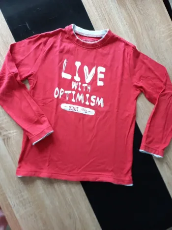 Tee-shirt rouge 12 ans