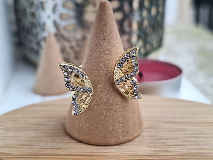 Bague ouverte Dorée avec strass Motif Papillon en Acier Inoxydable ajustable pour elle - photo numéro 4