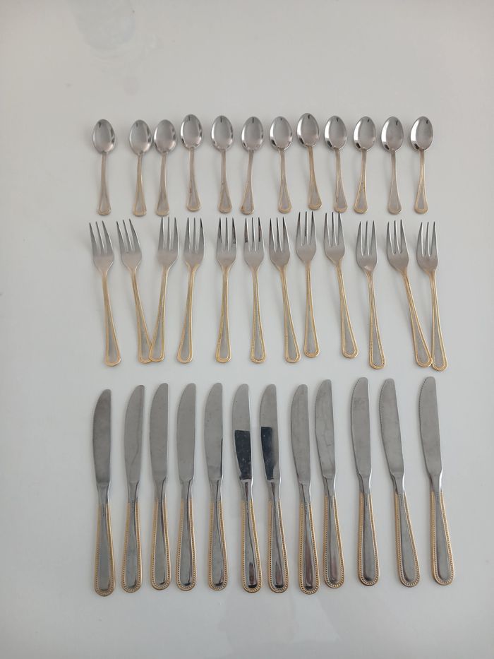 Ménagère 36 pièces - Inox & Finition Dorée - Made in Italy - photo numéro 1