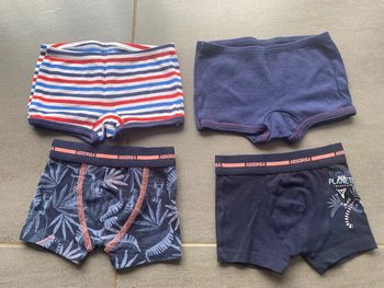 Lot boxers