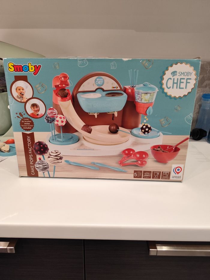 SMOBY CHEF CAKE POPS FACTORY
