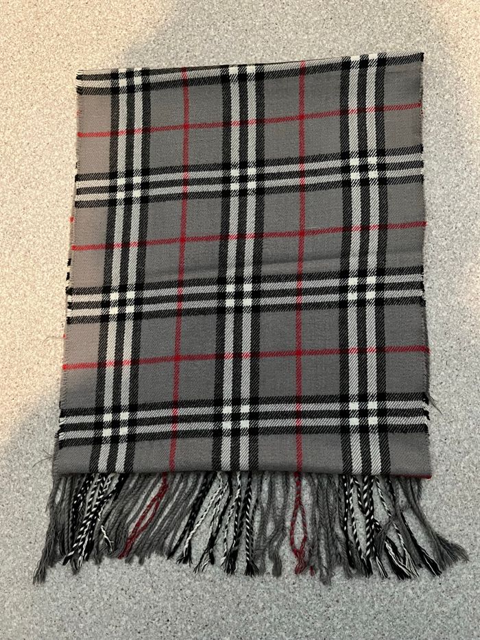 Écharpe Burberry - photo numéro 4