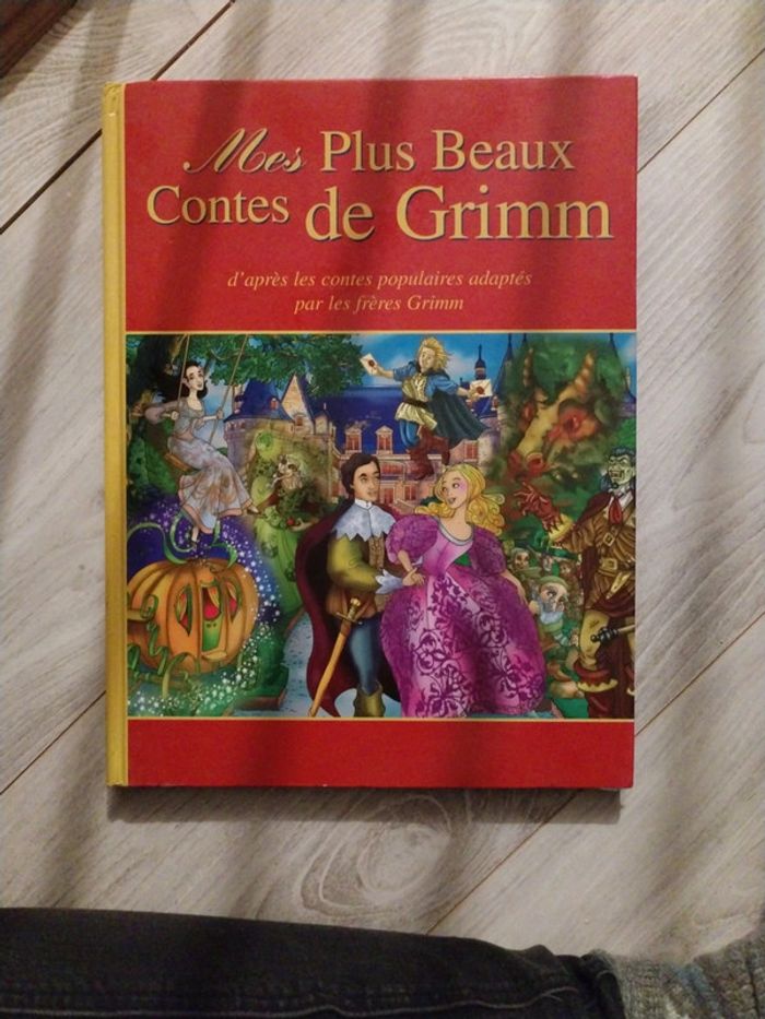 Livre mes plus beaux contes de grimm