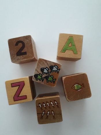Cubes vintage en bois