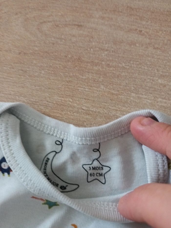 Lot 3 bodys 3 mois SMJ - photo numéro 3