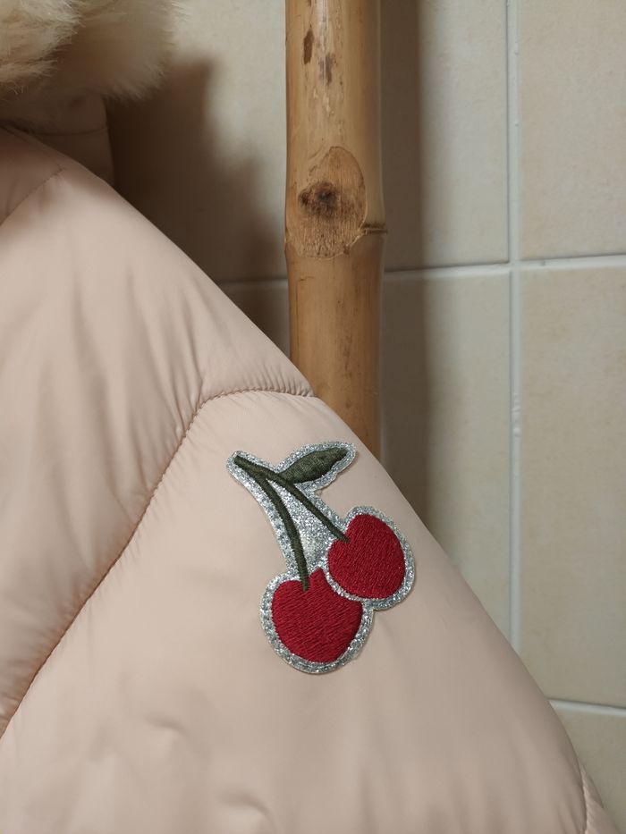 Magnifique doudoune bien chaude intérieur fourré polaire à capuche fourrure Tape à l'œil 14 ans - photo numéro 2