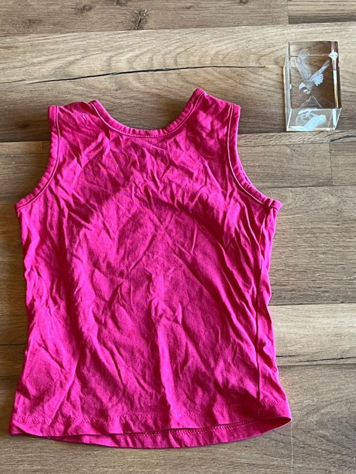 Je vend un débardeur fille très bon état 97 cm 3 ans - photo numéro 3