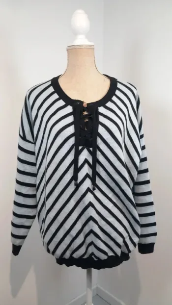 Pull Scottage Rayures Chevron & Laçage - T. 5 / 50 à 54 (Élégant & Tendance)