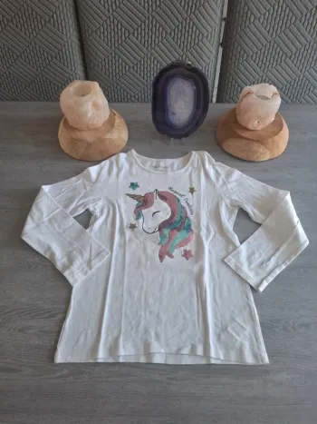 T-shirt taille 8 ans licorne