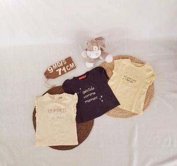 Tee-shirts 👣 x3, messages papa/maman, 9 mois