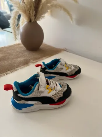 Baskets puma taille 24