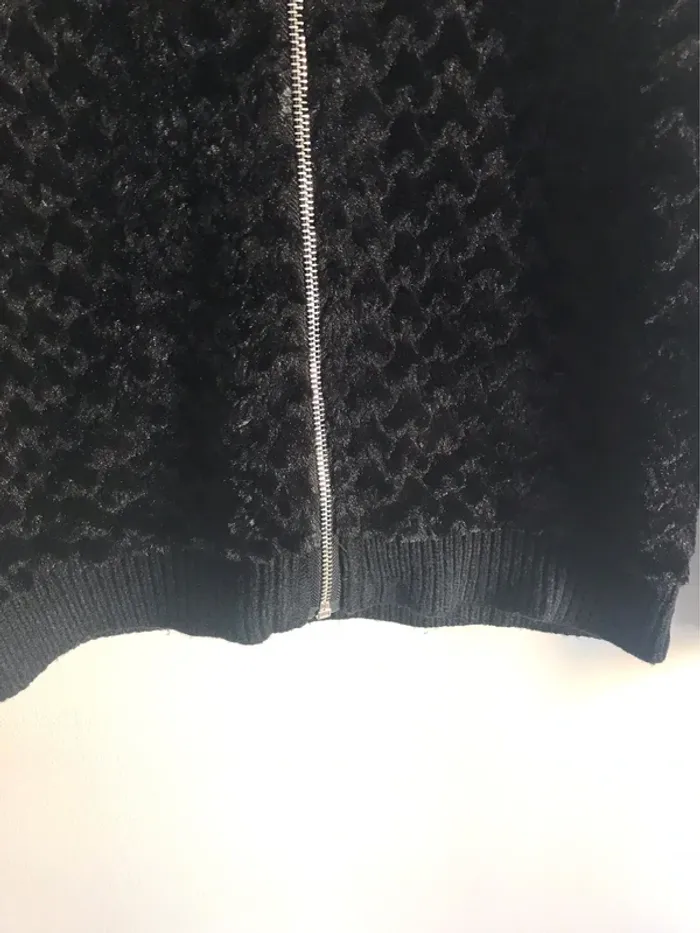Veste en fausse fourrure noire et brillante 12 ans - photo numéro 5