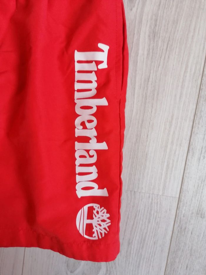 Short de bain Timberland
Taille 14 ans - 162 cms
Très bon état 
Couleur orange - photo numéro 2