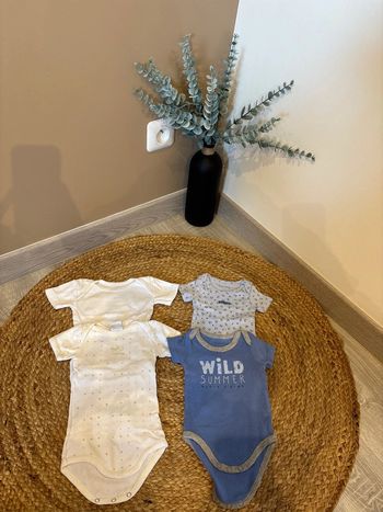 Lot bodies garçon manches courtes 3 mois