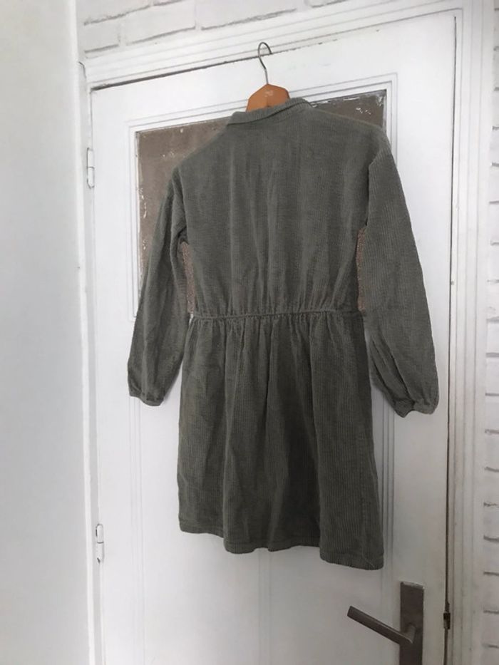 Robe type velour marque kiabi taille 12 ans - photo numéro 10