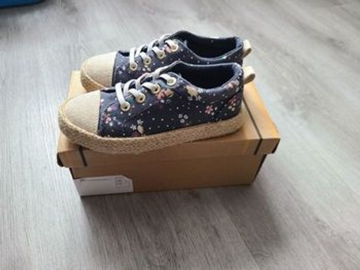 Chaussure 30 - photo numéro 4