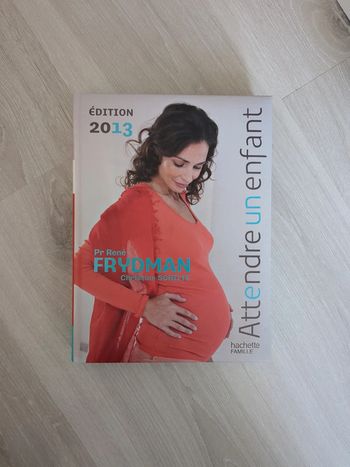 Attendre un enfant Hachette Famille