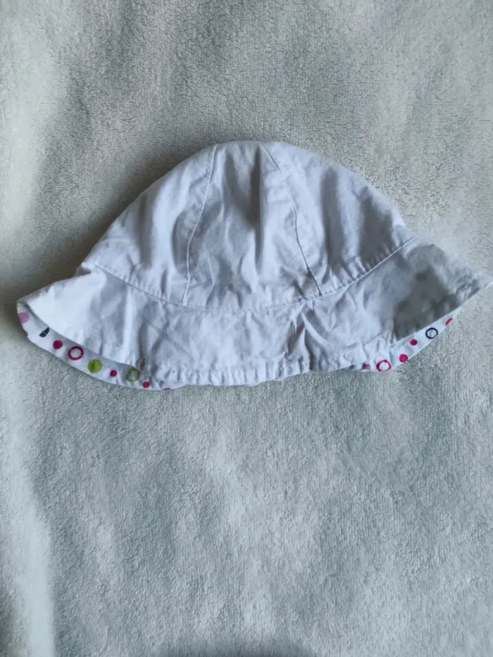 Lot bonnets + chapeau - photo numéro 3