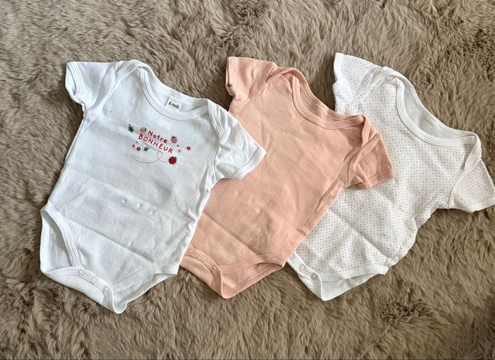Bodies 6 mois - photo numéro 7