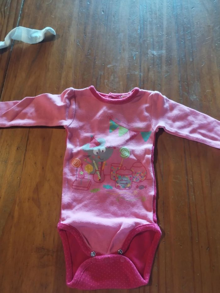 Lot de Bodies Kiabi - photo numéro 3