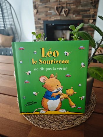 Livre Léo le souriceau