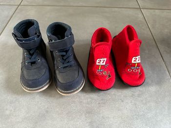 Chaussures et chaussons pointure 24