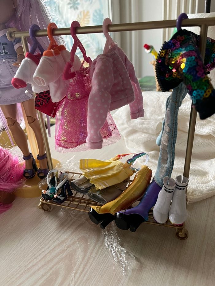 Poupée rainbow high - photo numéro 2