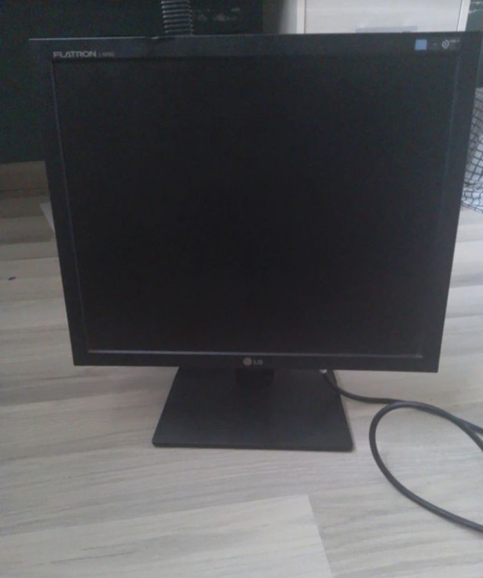 Écran pc lg noir
