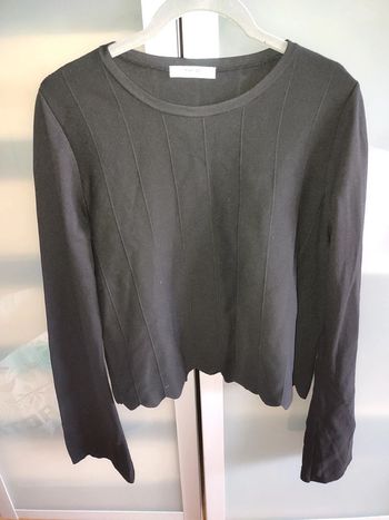 Pull court à manches larges