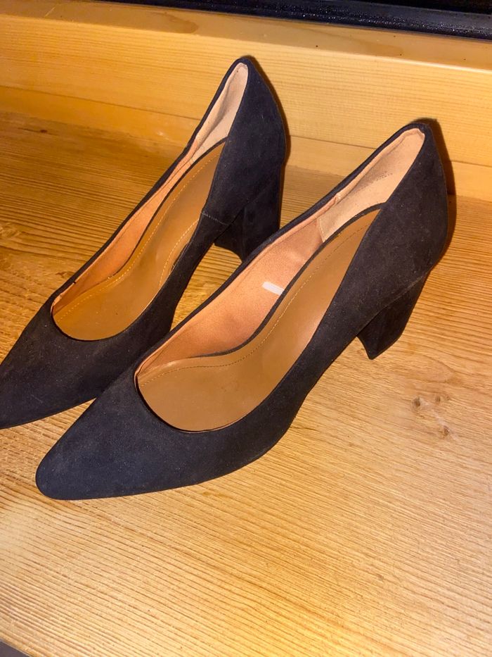 Escarpins noirs - photo numéro 2