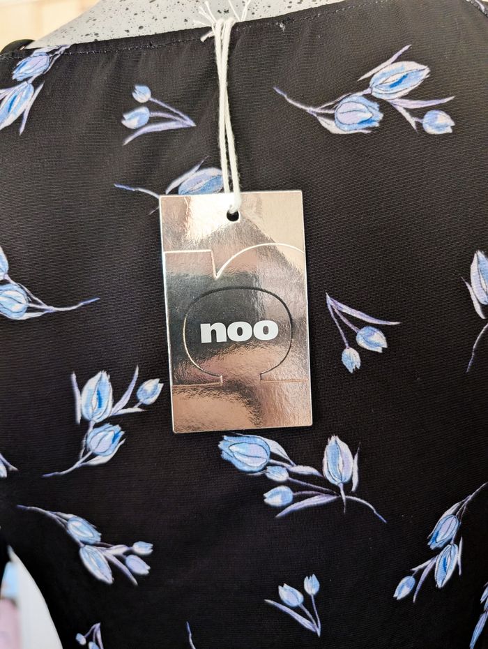 Body Noo flower moon - coupe ouverte : graphique et ajouré coupe - photo numéro 7