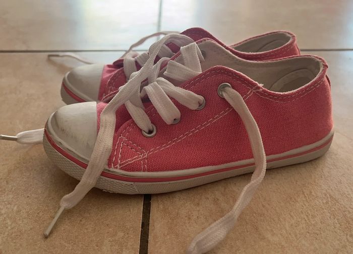 Paire de chaussures en toile / tissu rose pointure 27 - photo numéro 2