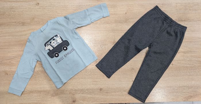 Ensemble tee-shirt pantalon