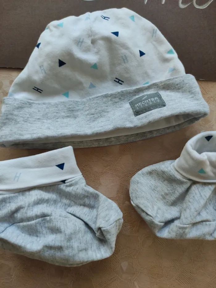 Lot ensemble bonnet et chaussons - photo numéro 2