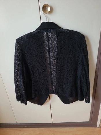 Blazer noir en dentelle neuf