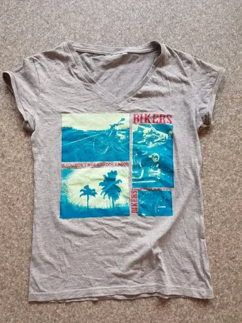 T-shirt homme taille M
Très bon état