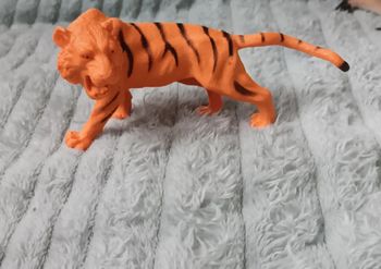 Figurine tigre 12cm