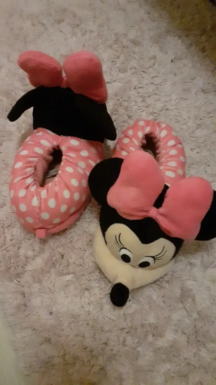 Chaussons disney Minnie - photo numéro 3